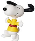 Peanuts UDF Serie 18 Minifigura Snoopy con Maglione 8 cm - Medicom