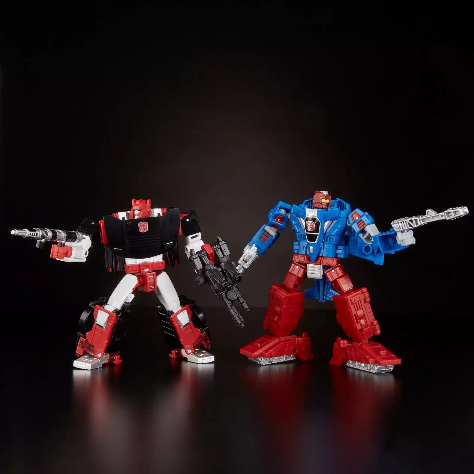 Hasbro - Transformers - Toys Generations - War for Cybertron Deluxe WFC-S26 Autobot Alphastrike Counterforce 3-Pack - Final Strike Figure Series: Part 1