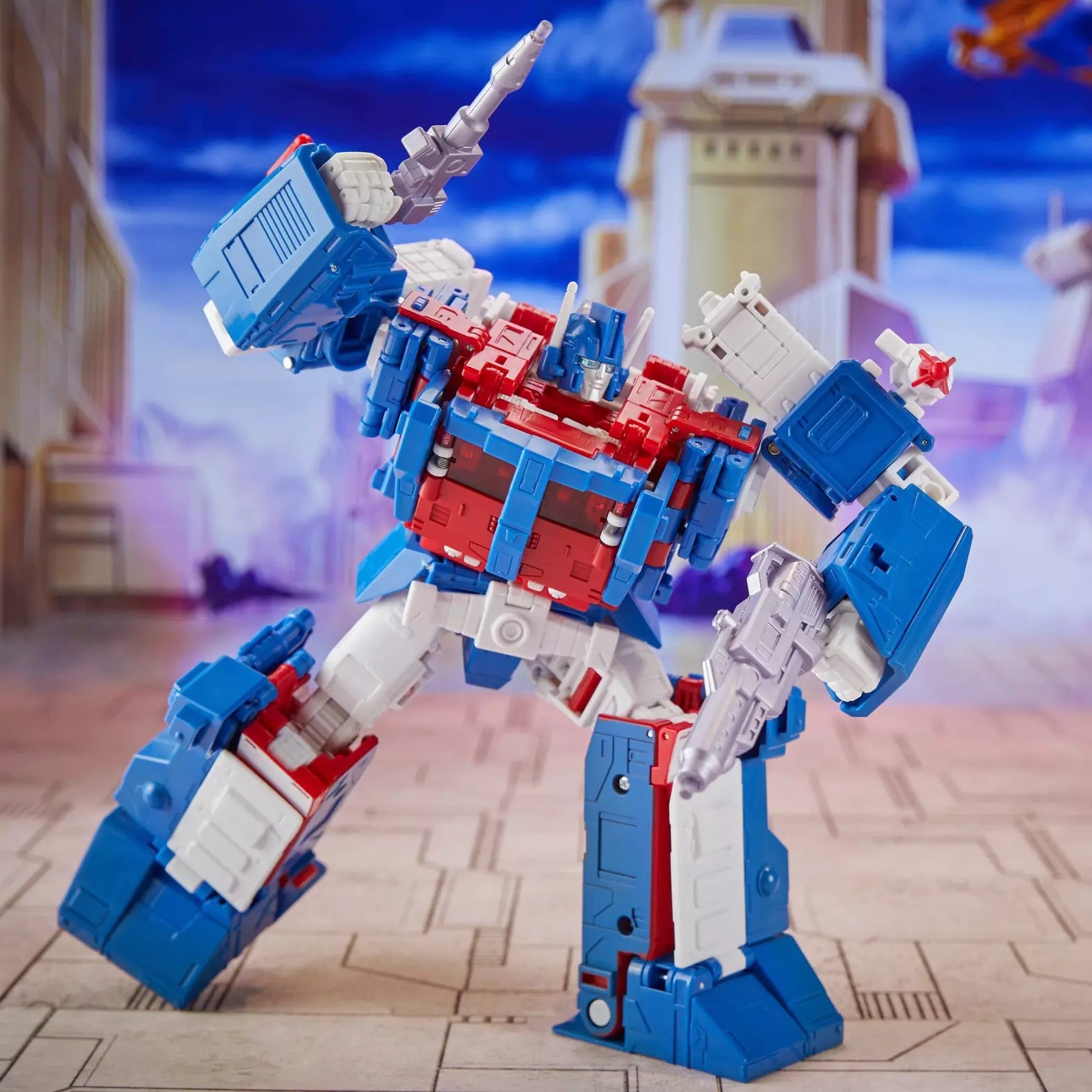Hasbro - Transformers Studio Series - Commander The Transformers: The Movie 86-21 Ultra Magnus Figure