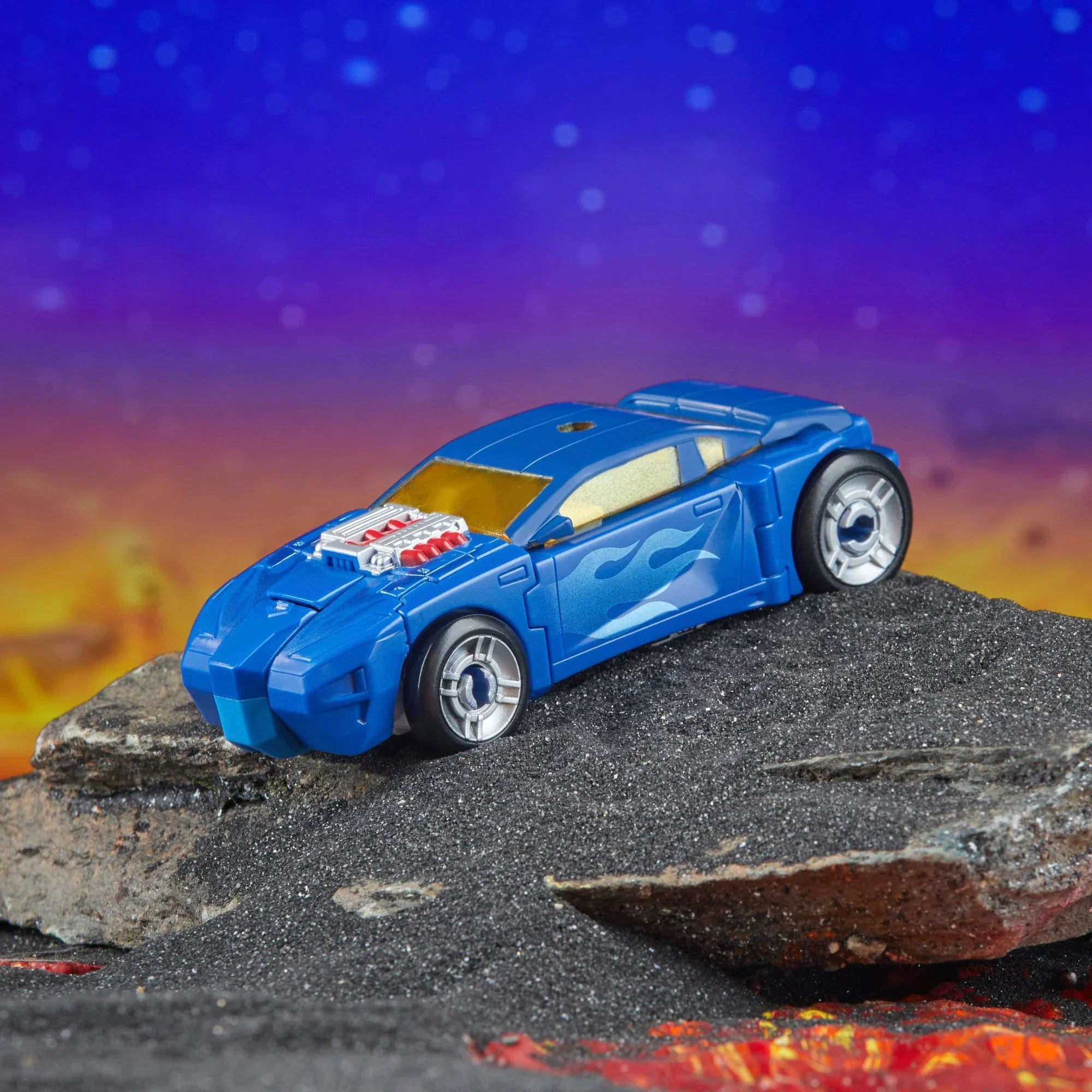 Hasbro - Transformers Legacy United - Deluxe Class, 2001 - Autobot Side Burn (Transformers Universe), ispirato alla serie 