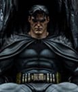 Batman e Bruce Wayne Statua 1/4 DC Comics Iron Studios 79 cm