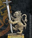 Aprilettere Spada di Grifondoro Harry Potter con Supporto a Forma di Leone, 21 cm, Noble Collection