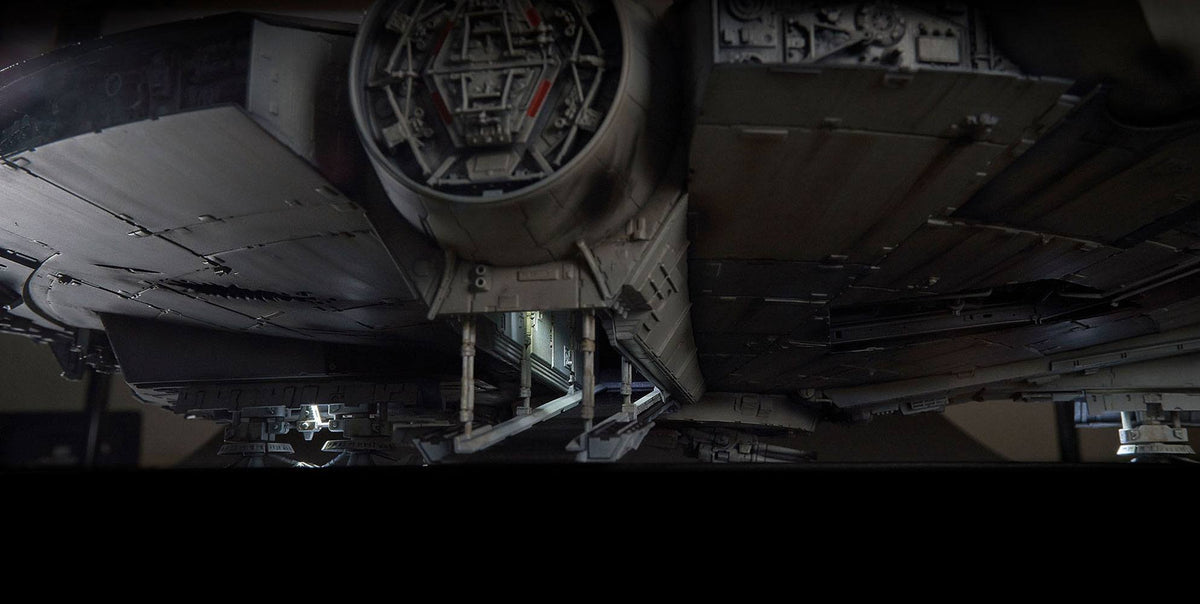 Star Wars Episodio IV Perfect Grade Modellino in Plastica 1/72 Millennium Falcon 48 cm Bandai