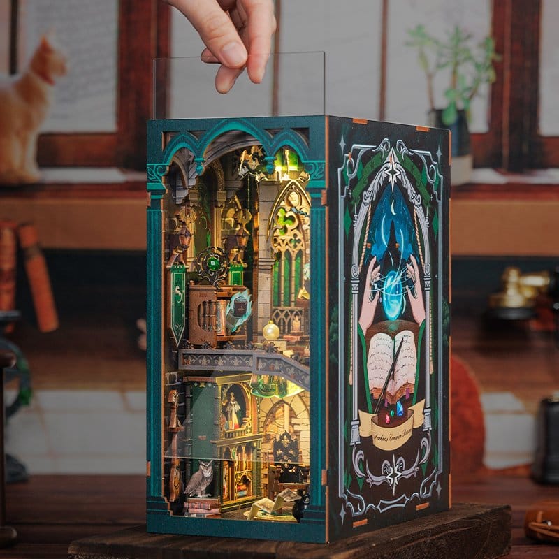 CuteBee Book Nook Darkness Common Room – Modellino 3D in legno 23 x 11 cm