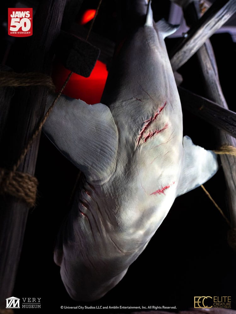 Jaws Squalo Appeso Maquette 1/12 76 cm - Statua da Collezione Elite Creature Collectibles