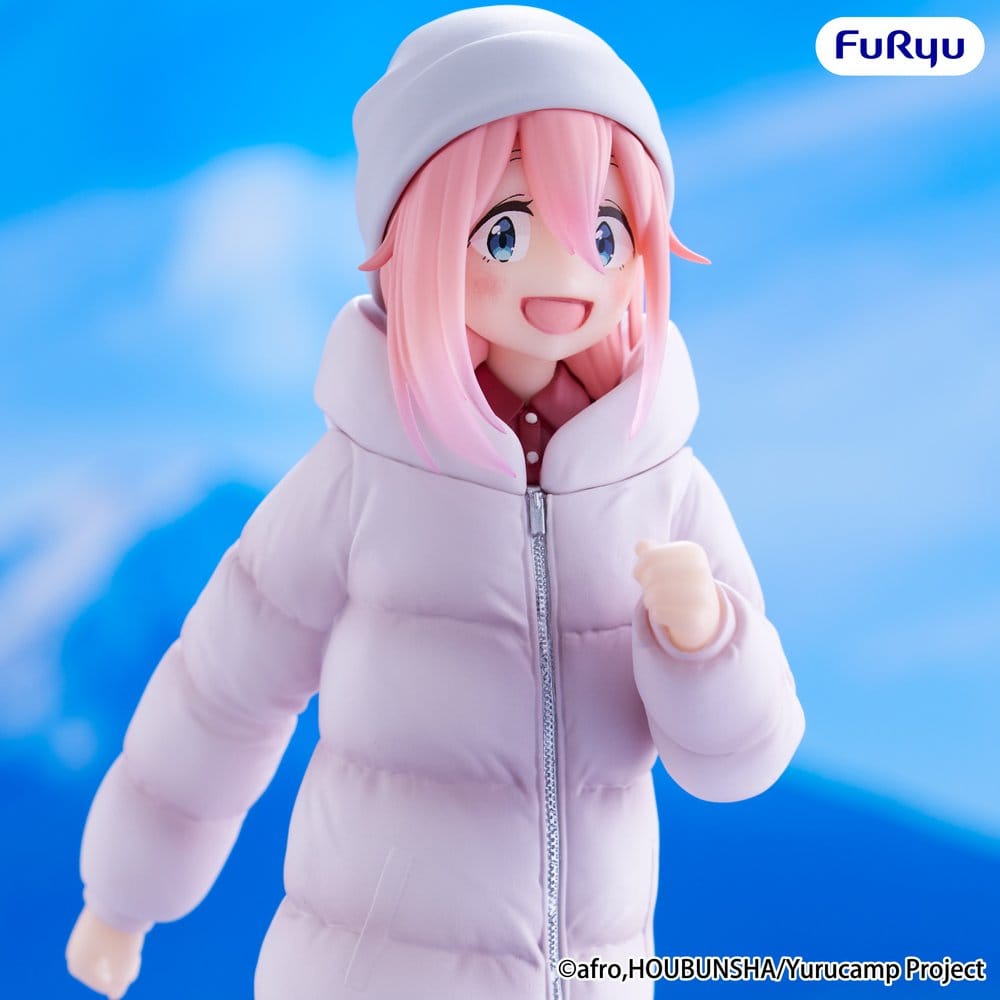 Statua PVC Nadeshiko Kagamihara 20 cm - Laid-Back Camp Stagione 3 - Furyu