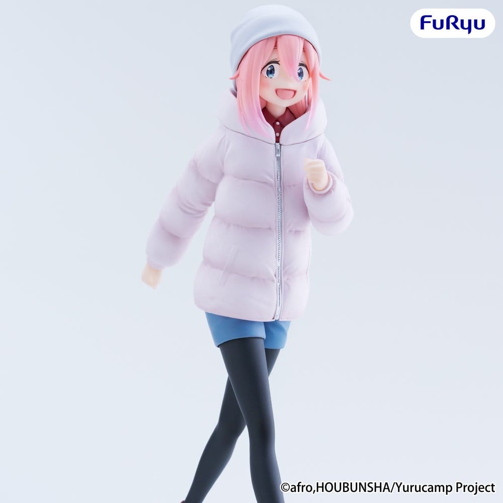 Statua PVC Nadeshiko Kagamihara 20 cm - Laid-Back Camp Stagione 3 - Furyu