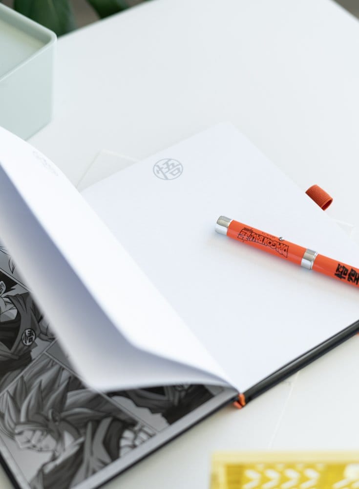 Dragon Ball Premium Quaderno A5 con Penna Proiettore Super Goku - Grupo Erik
