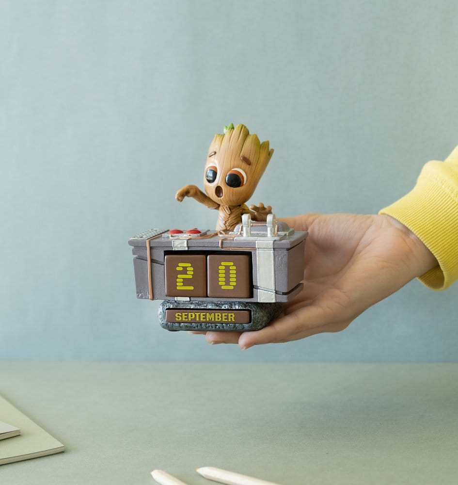 Marvel Calendario Perpetuo 3D Groot con Pulsante Teschio 12 cm - Grupo Erik