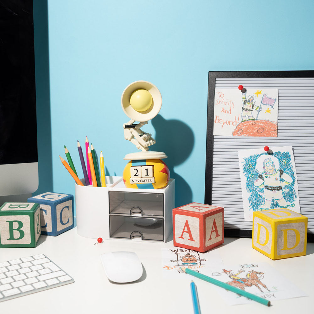 Calendario perpetuo 3D Luxo Jr. Pixar – Grupo Erik