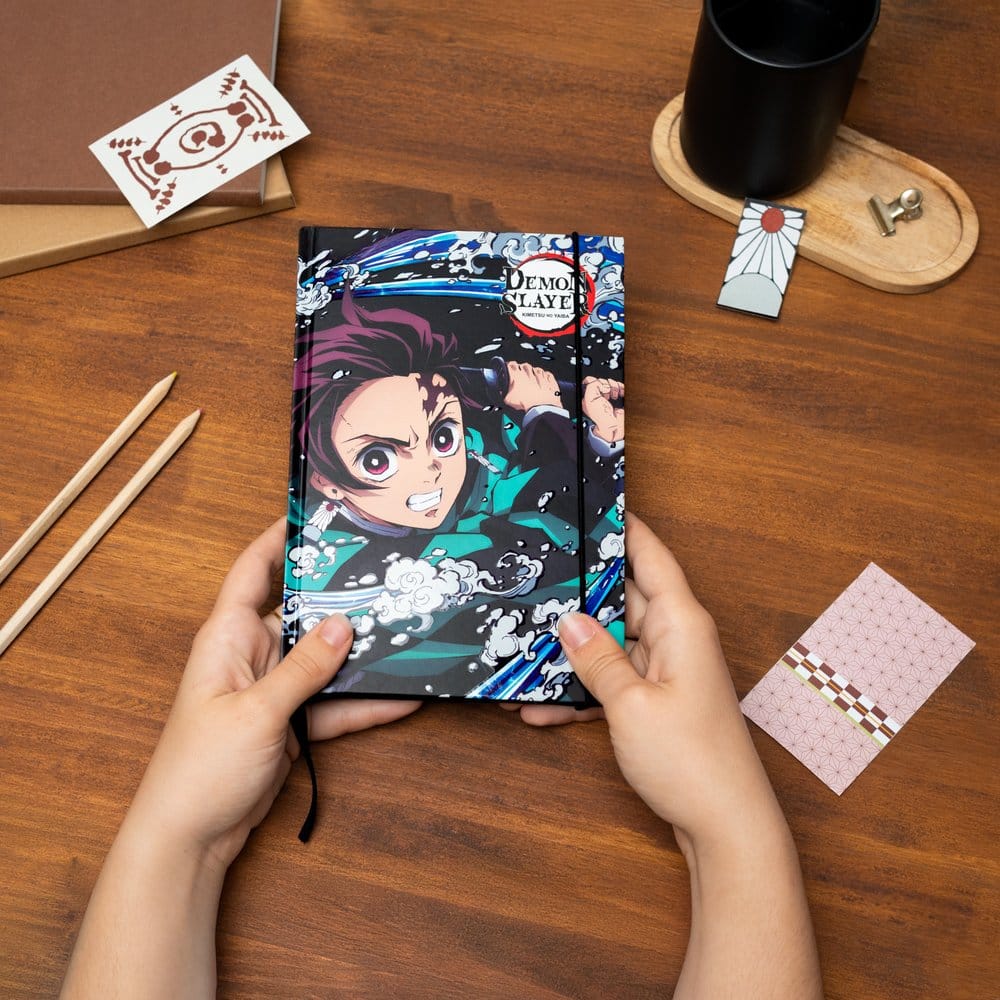 Demon Slayer Premium Notebook A5 – Quaderno con copertina rigida, licenza ufficiale