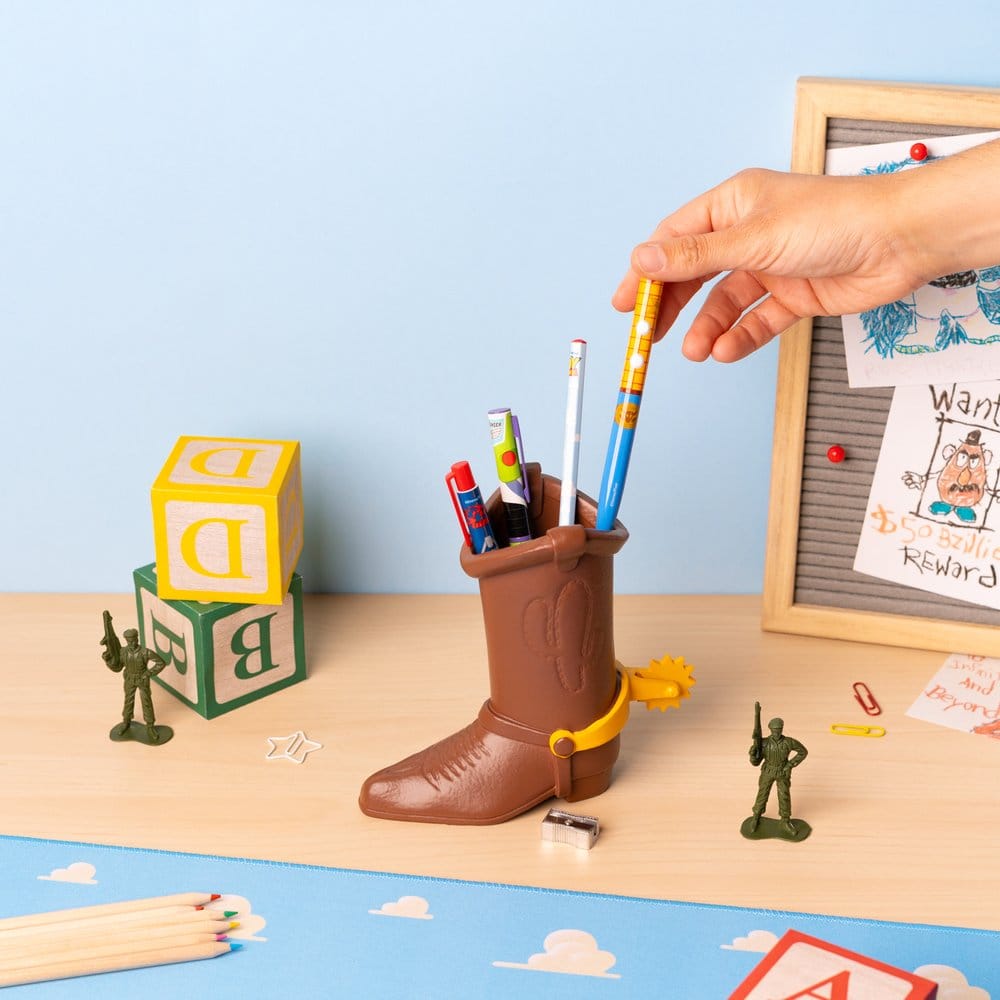 Portapenne Stivale di Woody con Set da Cancelleria Toy Story Disney Pixar Grupo Erik 16 cm