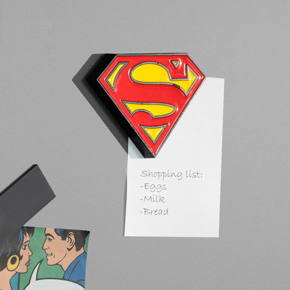 DC Comics Magnete con Apribottiglie Superman 9 cm - Grupo Erik