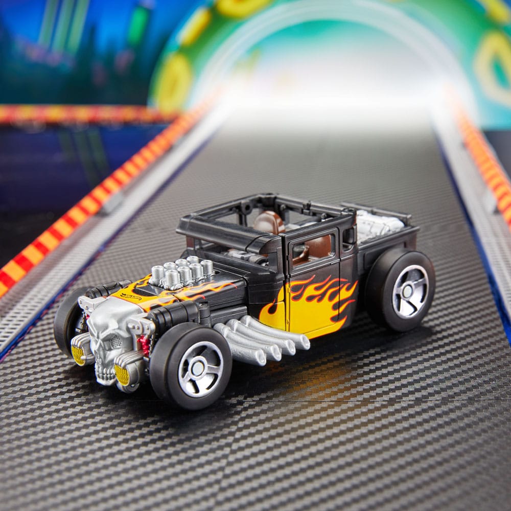 Hot Wheels x Transformers Bone Shaker Action Figure 12 cm - Hasbro