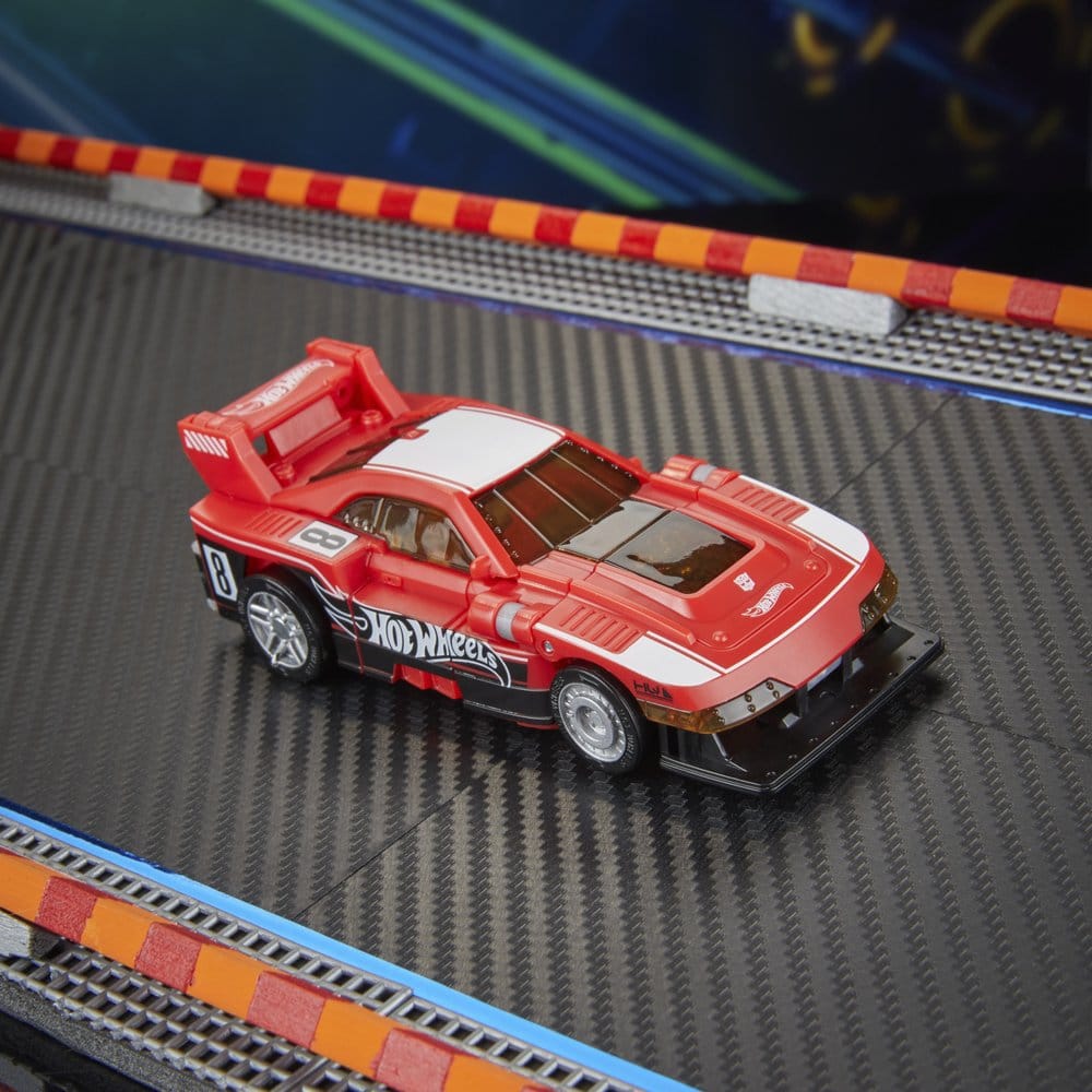 Transformers x Hot Wheels GT-Scorcher Action Figure Deluxe Class 13 cm Hasbro