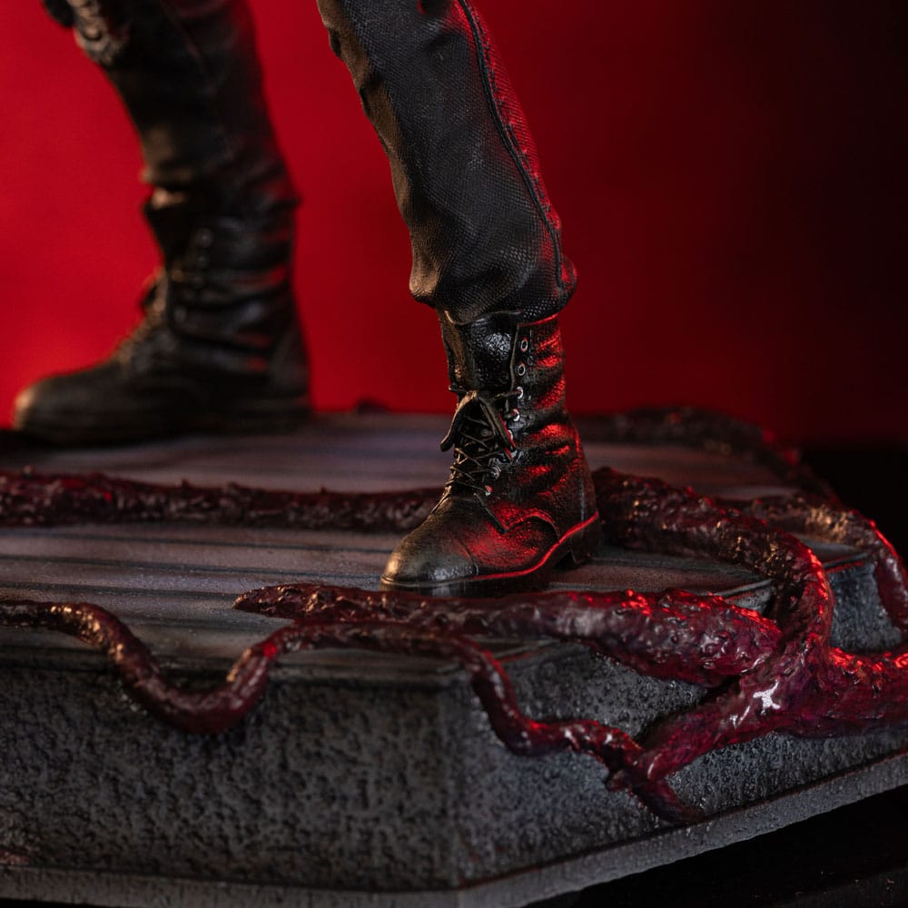 Statua Eddie Munson Stranger Things Deluxe Art Scale 1/10 Iron Studios 20 cm