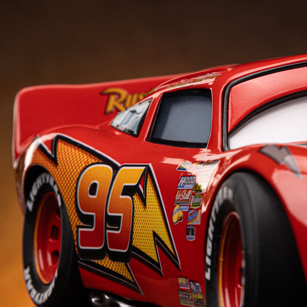 Statua Lightning McQueen - Cars - Art Scale 1/10 di Iron Studios, 11 cm