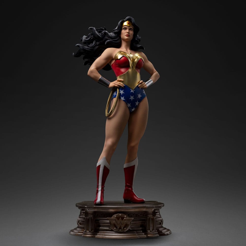 Wonder Woman - DC Trinity - Legacy Replica 1/4 Statua 56 cm Iron Studios