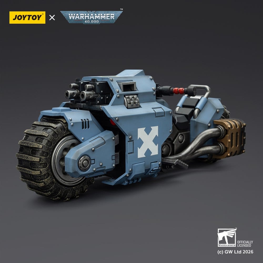 Warhammer 40,000 Action Figure Raider-pattern Combat Bike Space Wolves con Bolt Rifle Gemelli 22 cm Joy Toy