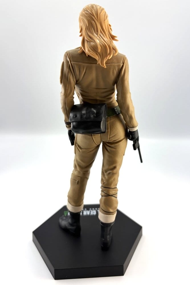 Metal Gear Solid Delta: Snake Eater - Statua in PVC di Eva, 20 cm, Konami Amusement