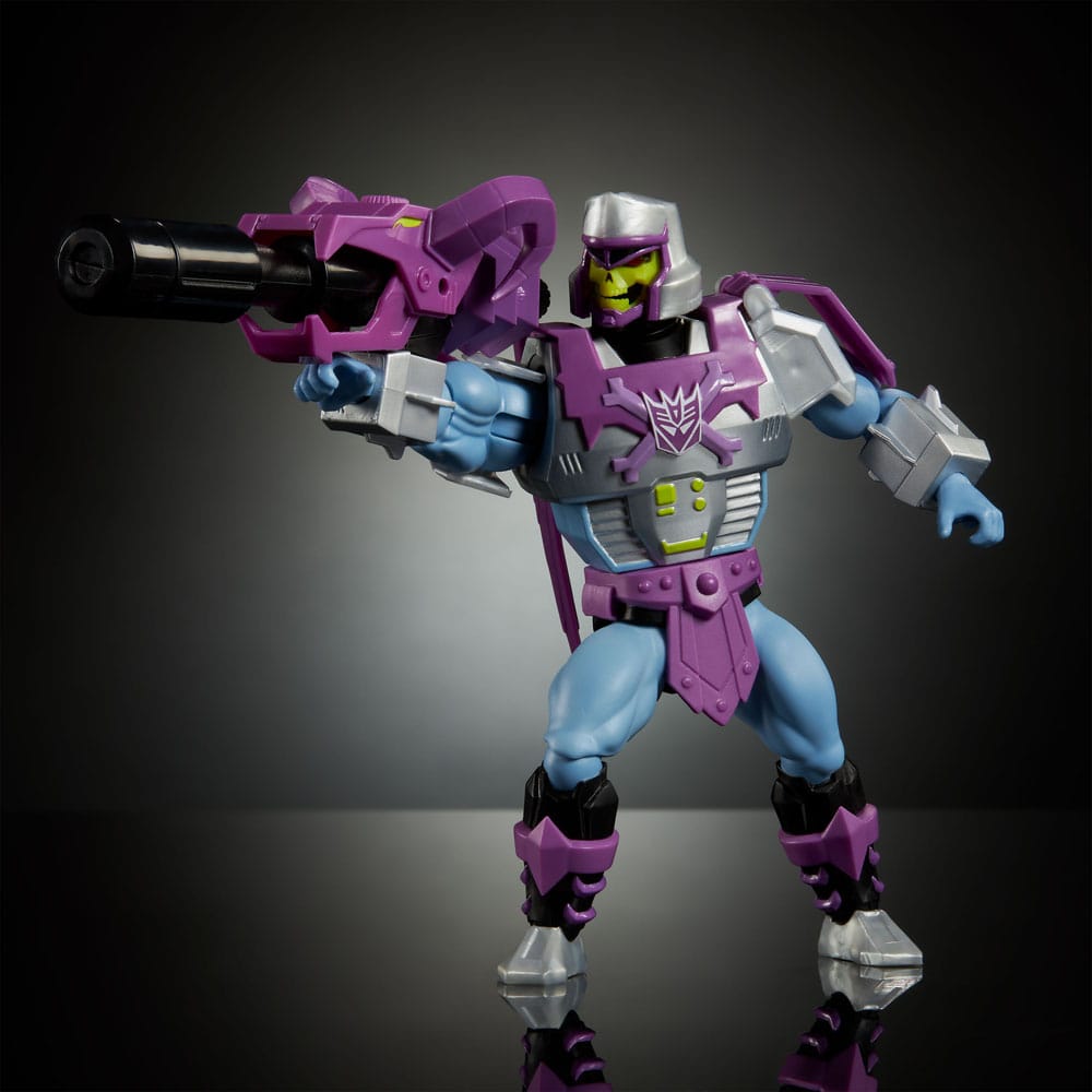 Masters of the Universe x Transformers Megatron Armor Skeletor Action Figure 14 cm - Mattel