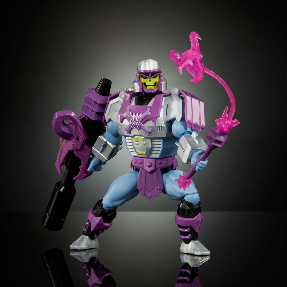Masters of the Universe x Transformers Megatron Armor Skeletor Action Figure 14 cm - Mattel
