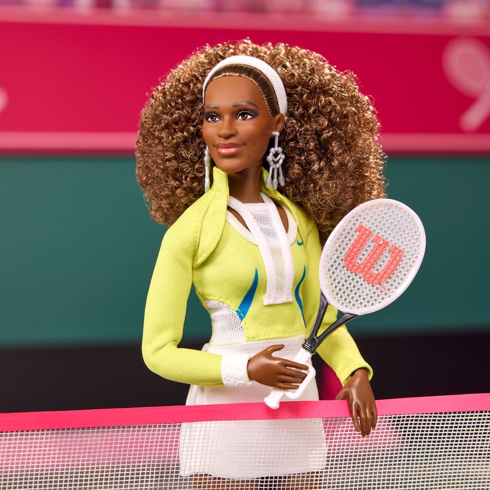Barbie Signature Bambola da Collezione Serena Williams con Racchetta e Certificato