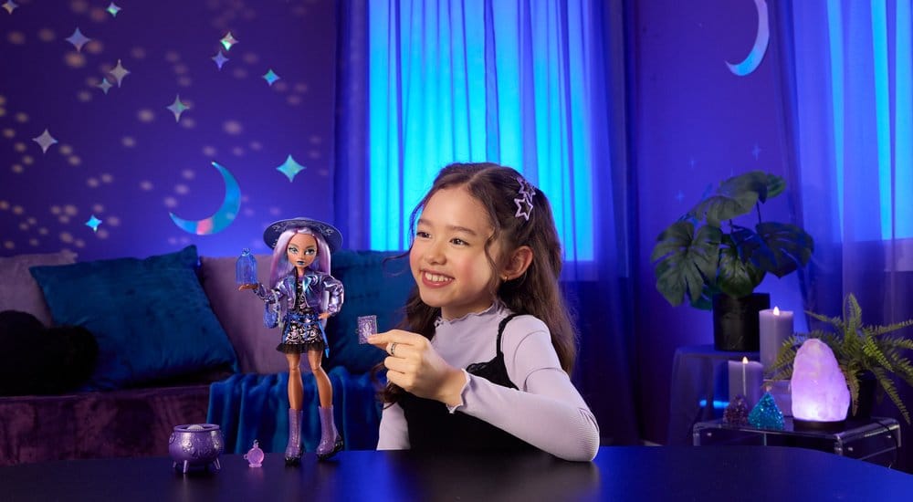Monster High Moonspell Magic Bambola Layla Stone Mattel