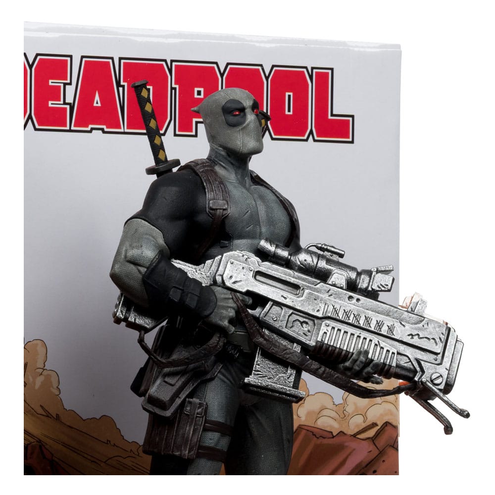 Marvel Collection Statua in PVC 1/6 Deadpool (Grey Suit Chase) 27 cm - McFarlane Toys