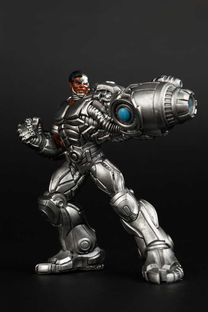 DC Direct Collector Vinyl Statua Cyborg 12 cm - McFarlane Toys