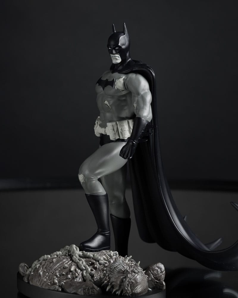 DC Direct Statua 1:10 Batman di Bjorn Barends (Black & White) 18 cm McFarlane Toys