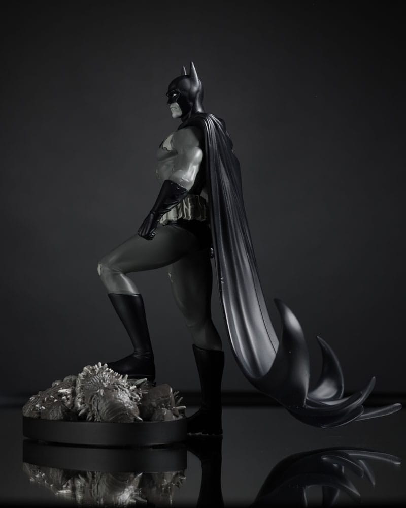 DC Direct Statua 1:10 Batman di Bjorn Barends (Black & White) 18 cm McFarlane Toys