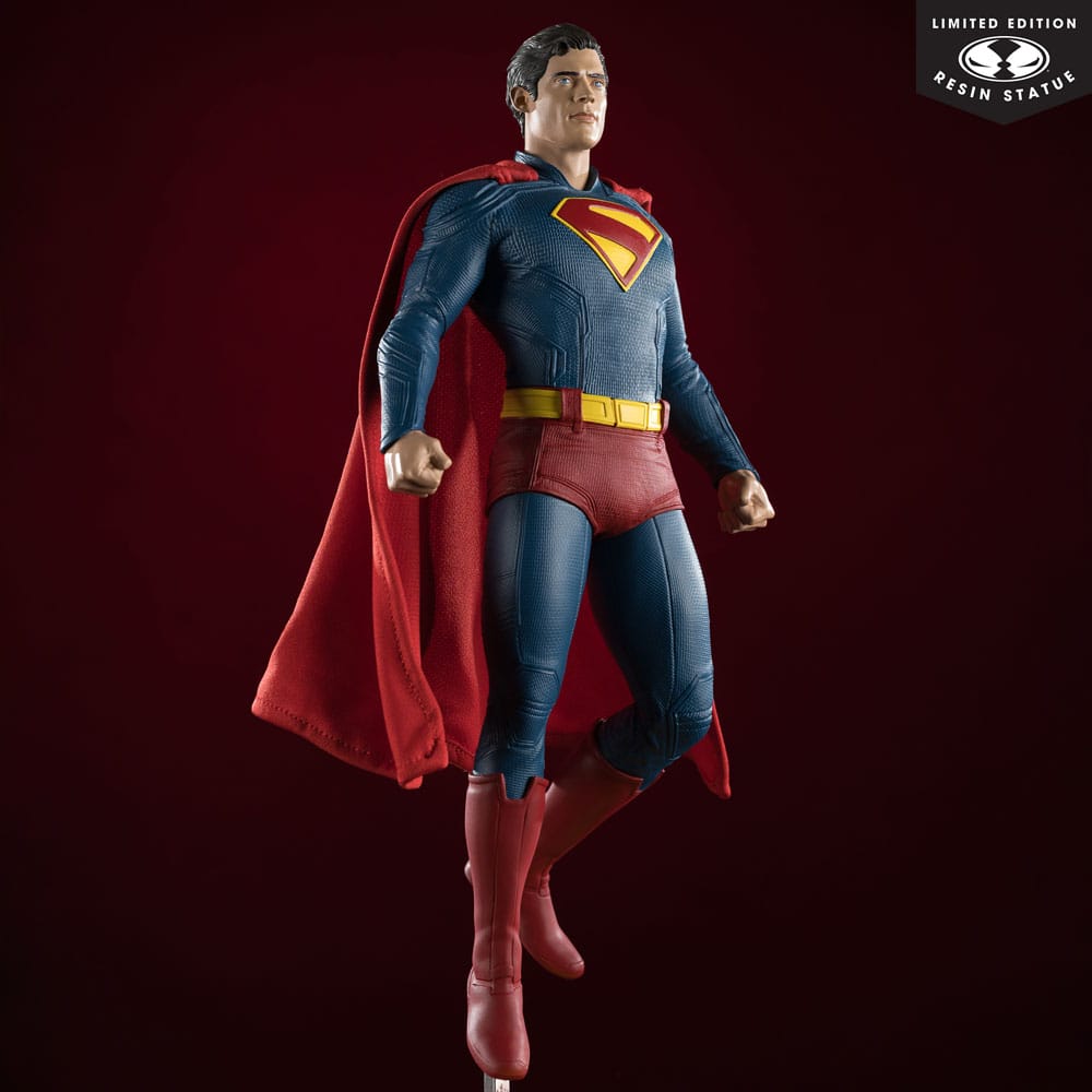 Superman (2025) DC Direct Statua 1:6 35 cm McFarlane Toys