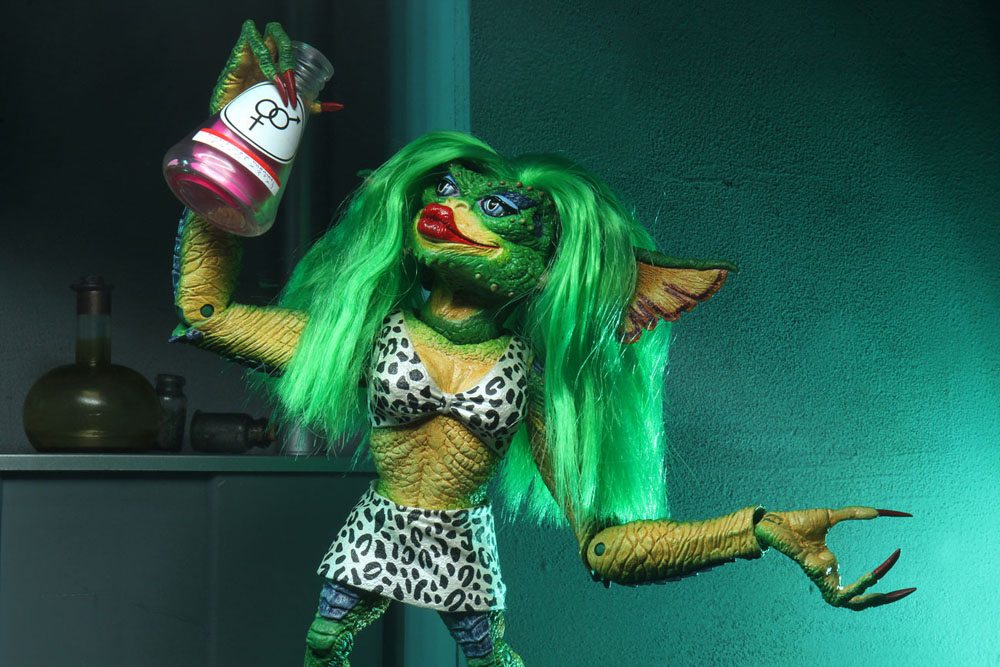 Gremlins 2 Greta Gremlin Action Figure 15 cm NECA