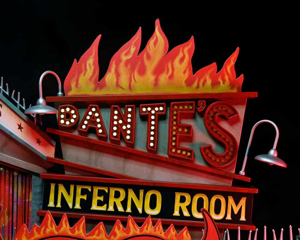 Beetlejuice (1988) Diorama Inferno Room Deluxe Set con Figura Trench con Punte NECA
