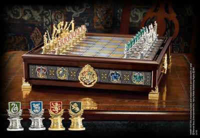 Harry Potter - Scacchi Quidditch delle Case di Hogwarts - Noble Collection