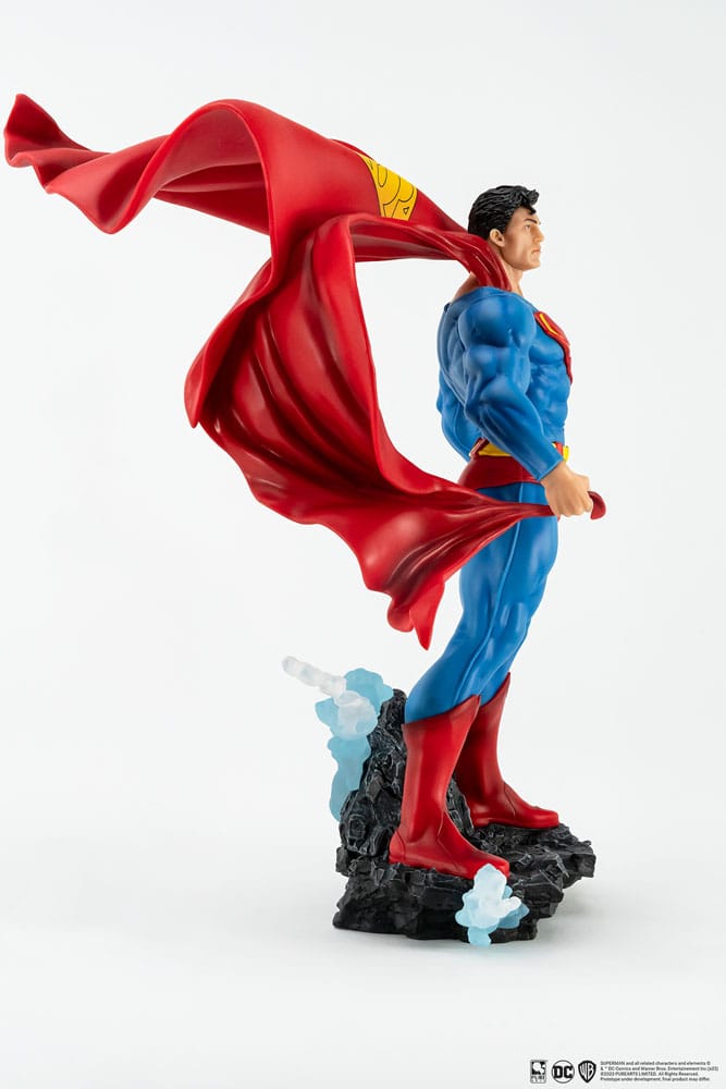 Statua Superman Classic Version in PVC 1/8 di Pure Arts - DC Comics