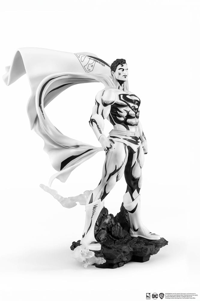 Statua Superman Man of Steel in PVC 1/8 SDCC 2024 versione bianco e nero 36 cm PureArts