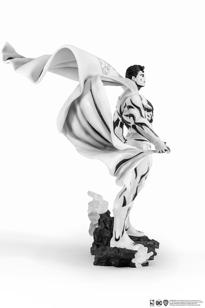 Statua Superman Man of Steel in PVC 1/8 SDCC 2024 versione bianco e nero 36 cm PureArts