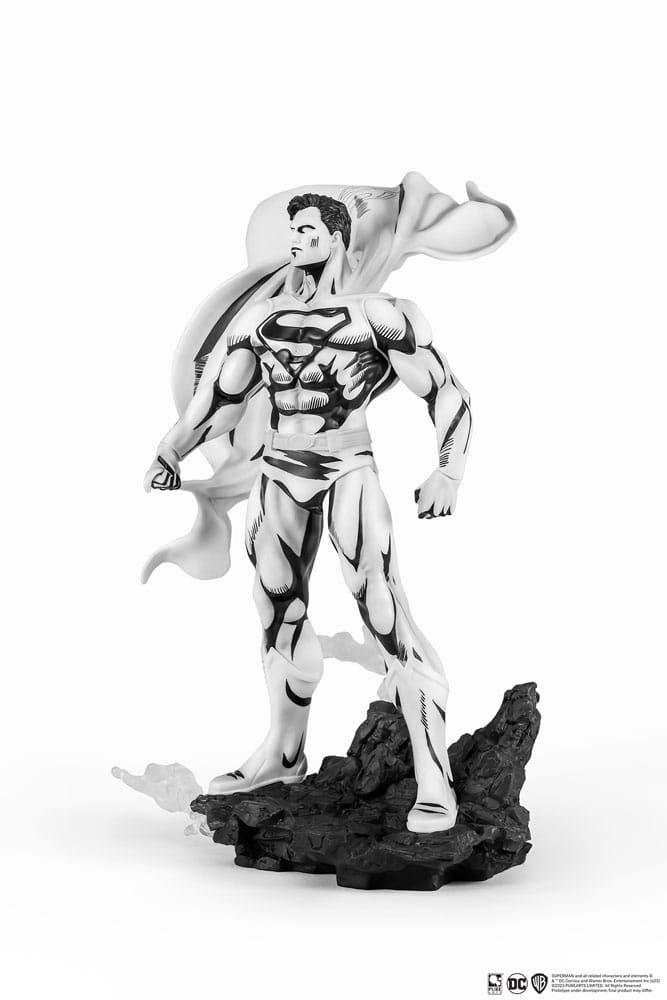 Statua Superman Man of Steel in PVC 1/8 SDCC 2024 versione bianco e nero 36 cm PureArts