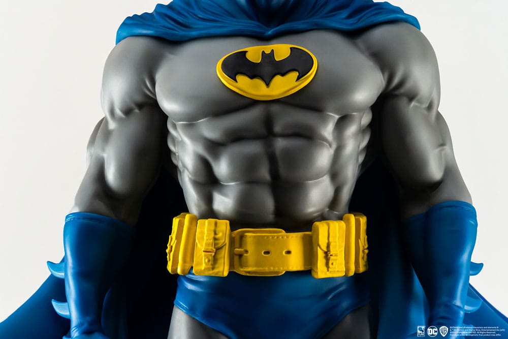 Statua in PVC Batman Classic Version 1/8 di PureArts, 27 cm