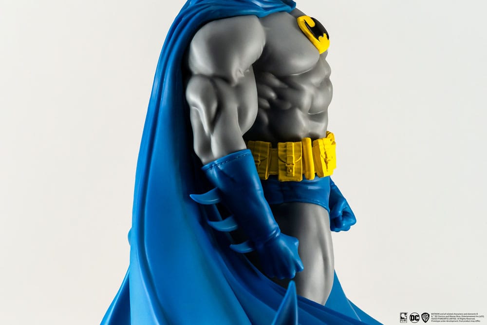 Statua in PVC Batman Classic Version 1/8 di PureArts, 27 cm
