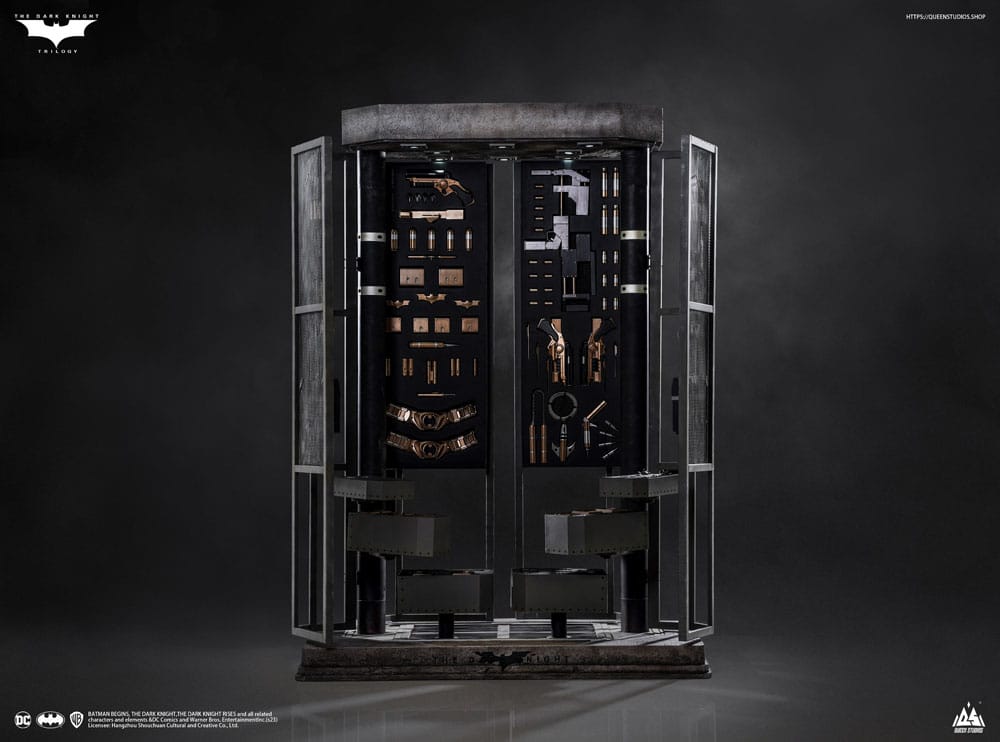 Statua a grandezza naturale Batman Ultimate Edition di The Dark Knight, Queen Studios, 207 cm