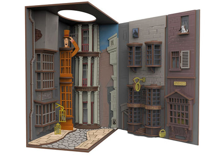 Revell - Harry Potter - Tiny Adventures Book Nook Mini Diorama Diagon Alley 23 cm