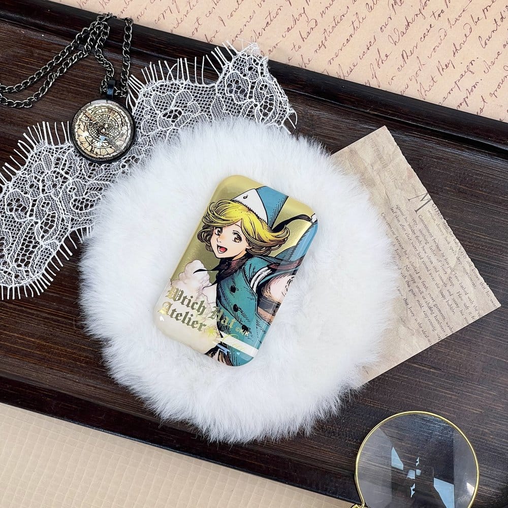 Spilla Witch Hat Atelier con Coco, accessorio da collezione Sakami Merchandise