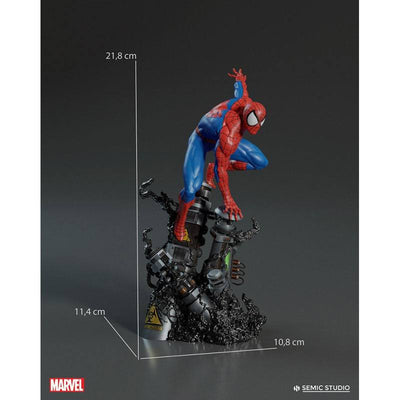 Statua Amazing Spider-Man Marvel Comics Amazing Art 1/10, 22 cm, Semic
