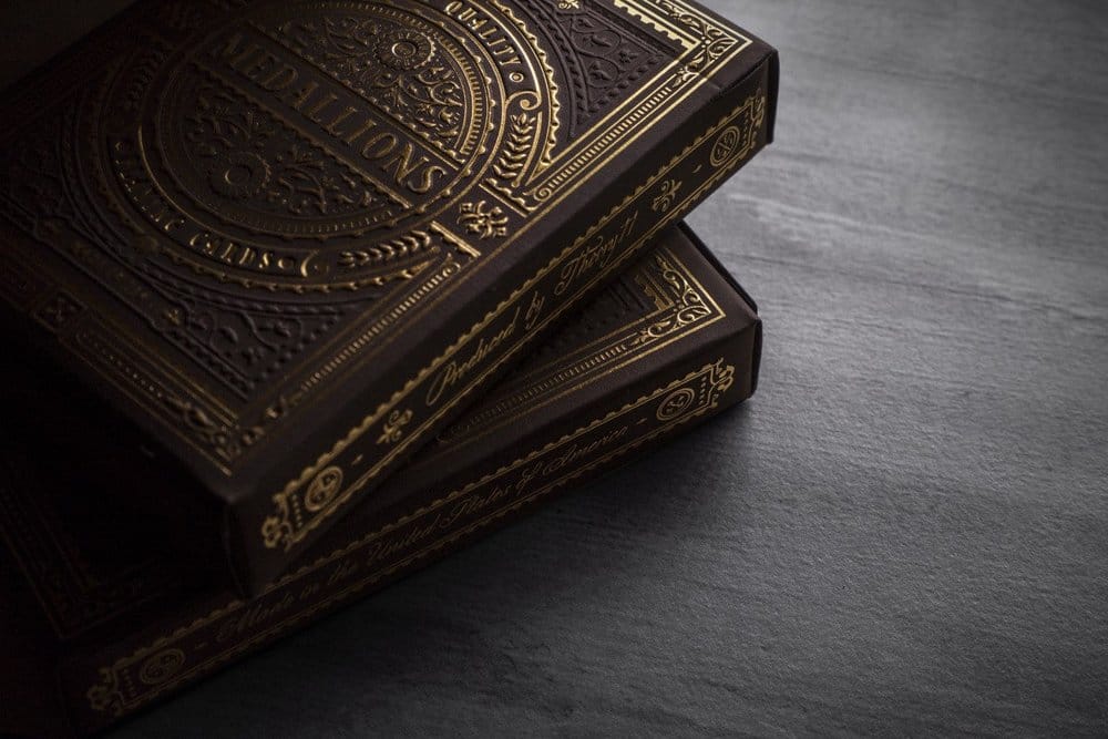 Theory 11 Carte da Gioco Medallion