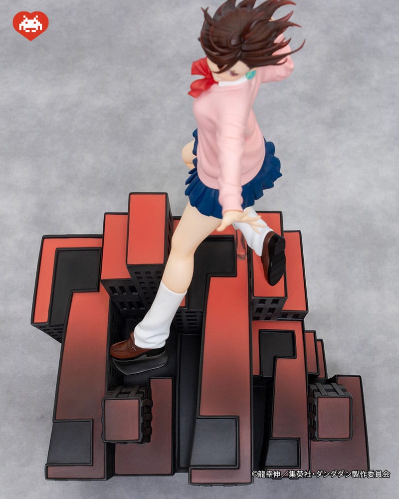 Dandadan Dressta Statua in PVC Momo 23 cm Taito
