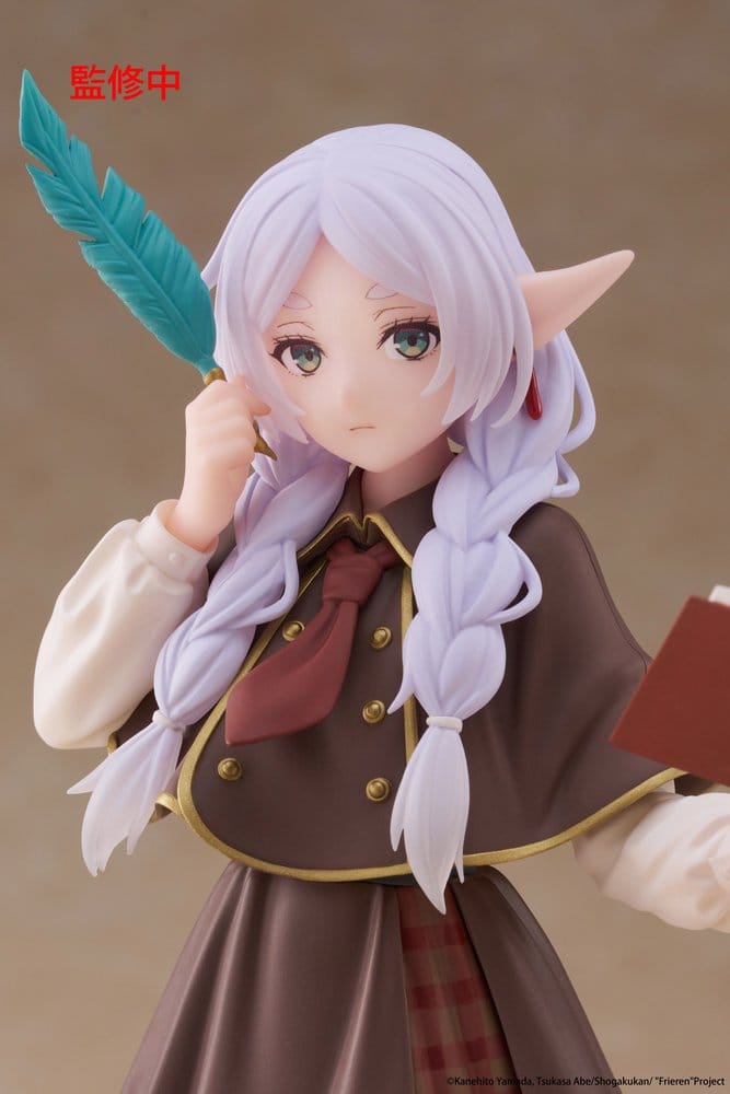 Frieren: Beyond Journey's End Coreful Action Figure in PVC Frieren (versione Detective) 18 cm Taito