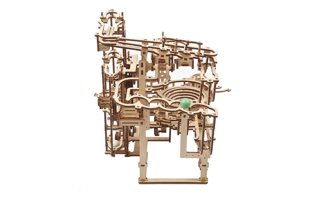 Ugears Marble Run Stepped Hoist, modellino in legno con biglie, 355 pezzi